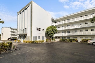 4090 NW 42nd Ave Unit 309, Lauderdale Lakes, FL 33319