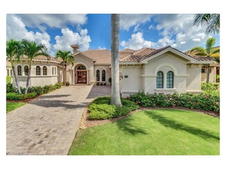 1023 Tivoli Dr, Naples, FL 34104