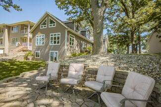800 252nd Ave, Spirit Lake, IA 51360