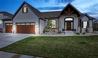 5050 NW Messina Ct, Riverside, MO 64150