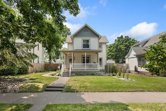1617 Wood St, La Crosse, WI 54603