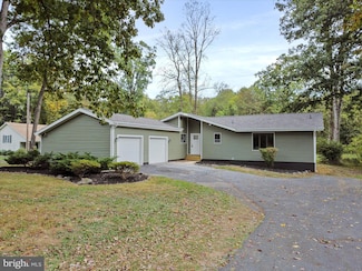 306 Tanbridge Dr, Martinsburg, WV 25401