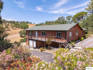14525 Carriage Ln, Red Bluff, CA 96080