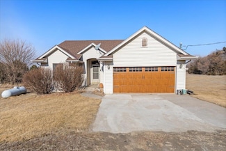 56462 195th St, Pacific Junction, IA 51561