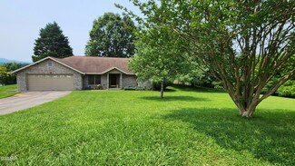 760 Gates Ln, Kodak, TN 37764