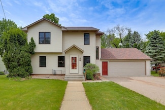 218 Owens St N, Stillwater, MN 55082