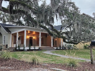 1503 Paris Ave, Port Royal, SC 29935