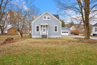 21 Park Ave, Dixfield, ME 04224