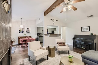 5107 Leralynn St Unit 304, Austin, TX 78751
