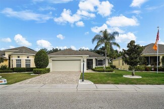 1017 Emerald Dunes Dr, Sun City Center, FL 33573