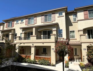 221 Laurel Knoll Dr, Martinez, CA 94553