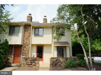 53 Flintlock Ln, Chesterbrook, PA 19087