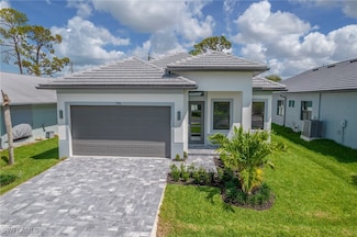795 108th Ave N, Naples, FL 34108