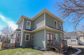 726 L St SW, Cedar Rapids, IA 52404