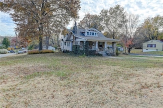 10401 E 70th Terrace, Raytown, MO 64133