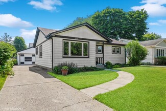 333 Brice Ave, Mundelein, IL 60060