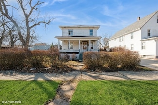 809 8th St, Waukegan, IL 60085