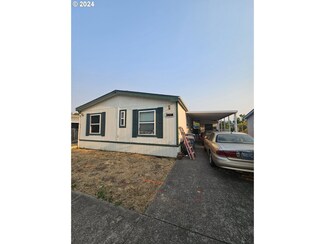 578 Scotts Glen Dr, Springfield, OR 97477