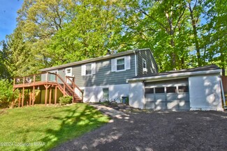 2511 Shagbark Ln, Stroudsburg, PA 18360