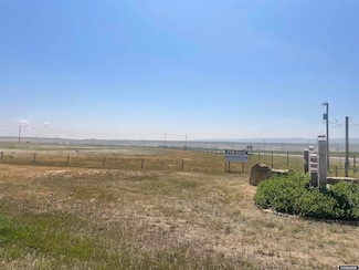 1000 & 1006 Deer Creek Rd, Glenrock, WY 82637