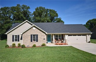 5648 Stoneman Place, Bethania, NC 27010