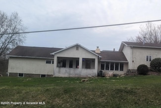 404 Chapman Lake Rd, Scott Township, PA 18433