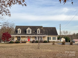 2202 Marcus Dr, Granite Falls, NC 28630