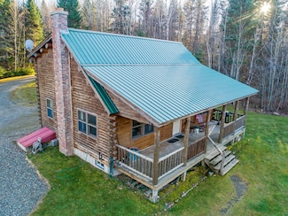 948 S Hill Rd, Stewartstown, NH 03576