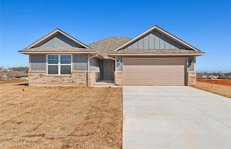 4640 Lincoln Landing, Harrah, OK 73046