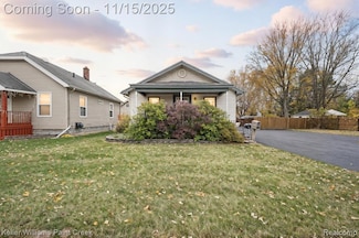 38 S Rose St, Mount Clemens, MI 48043