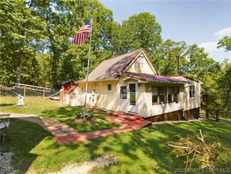 30711 Bear Claw Ln, Stover, MO 65078