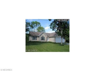 628 Oriole Dr, Roaming Shores, OH 44084
