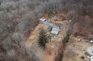 136 Titicus Rd, North Salem, NY 10560