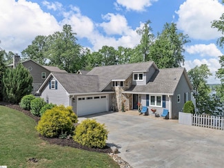 702 Lakewinds Blvd, Inman, SC 29349