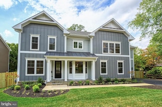 1812 Opalocka Dr, McLean, VA 22101