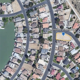 13371 Country Club Dr, Victorville, CA 92395