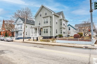 515 Plainfield St, Providence, RI 02909