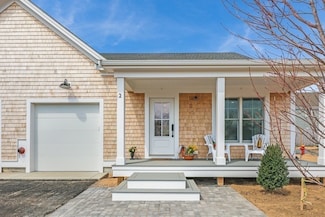 16 Bank St, Eastham, MA 02642