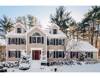 1 Toppan Ln, Wenham, MA 01984