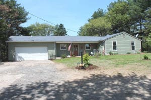 916 42nd St, New Boston, IL 61272