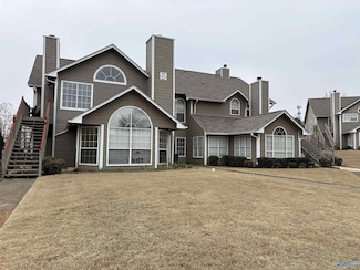 211 Waters Edge Ln, Madison, AL 35758