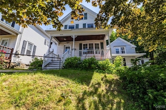 223 1/2 Syracuse Ave, Oswego, NY 13126