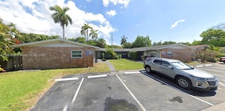 355 NW 32nd St, Oakland Park, FL 33309