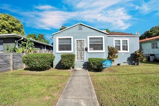 551 NW 50th St, Miami, FL 33127