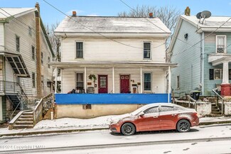 117-119 Jamestown St, Lehighton, PA 18235