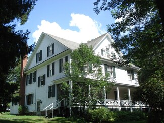 270 White Birch Ln, Mountain Top, PA 18707