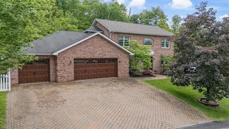 1544 Eldorado Dr, Aliquippa, PA 15001