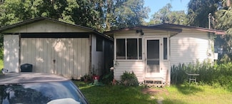 2693 Cr 426f, Lake Panasoffkee, FL 33538