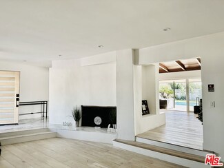 4304 Enoro Dr, Los Angeles, CA 90008