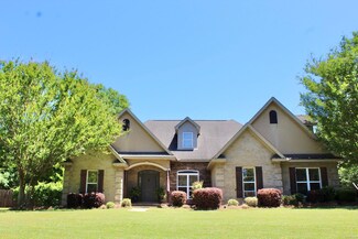 674 Ingram Rd, Elmore, AL 36025